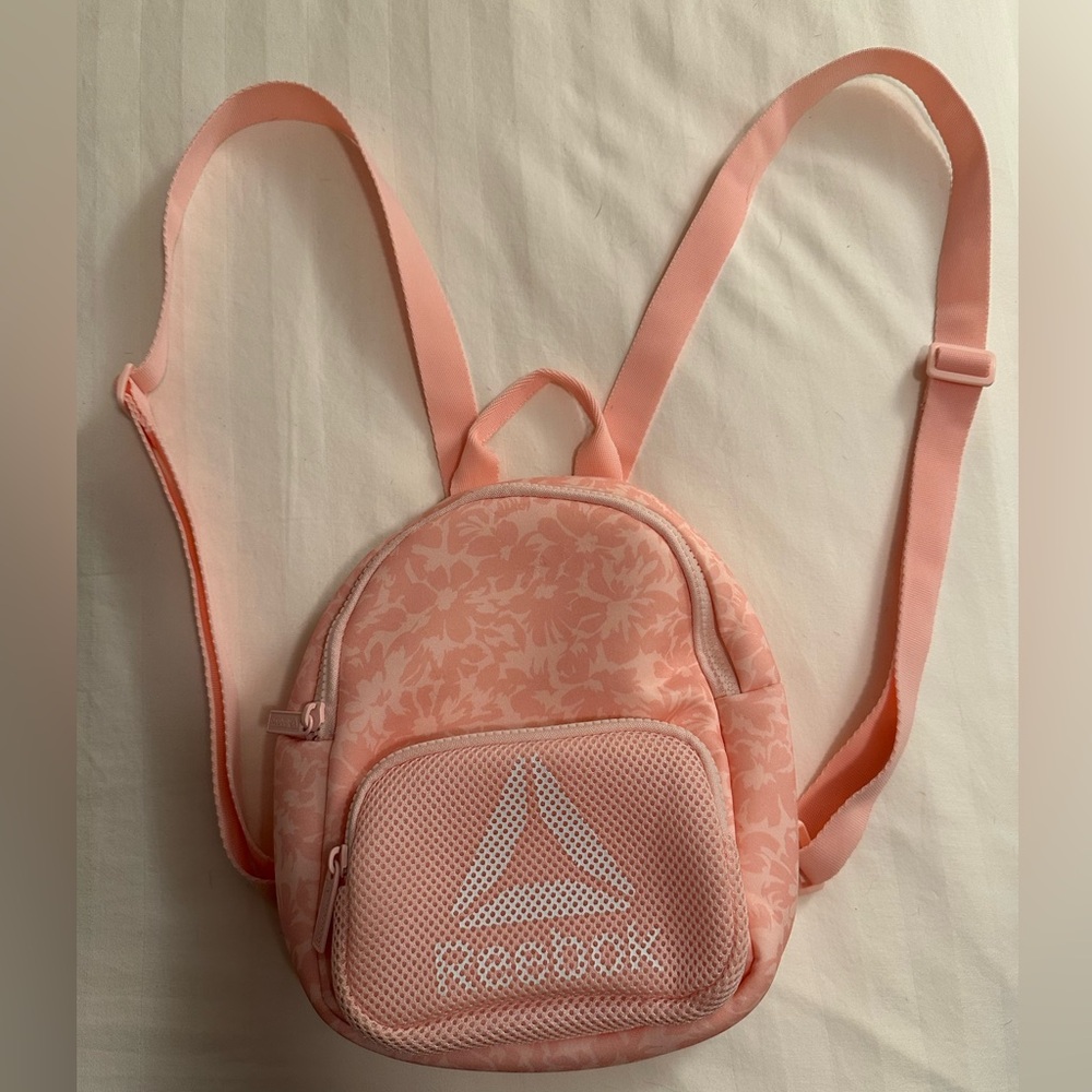 Reebok woman mini backpack lightweight pink